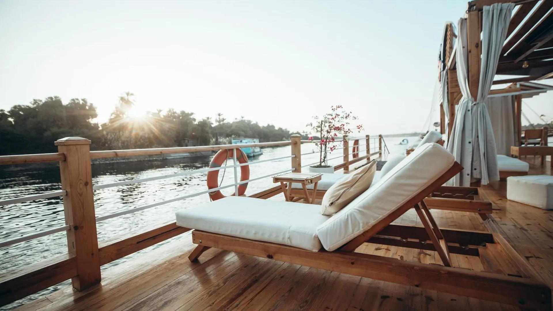 Botel Safiya,Dahabiya Nile Sailing - Luxor To Aswan, Every Monday-5 Days- 4 Nights Egypt
